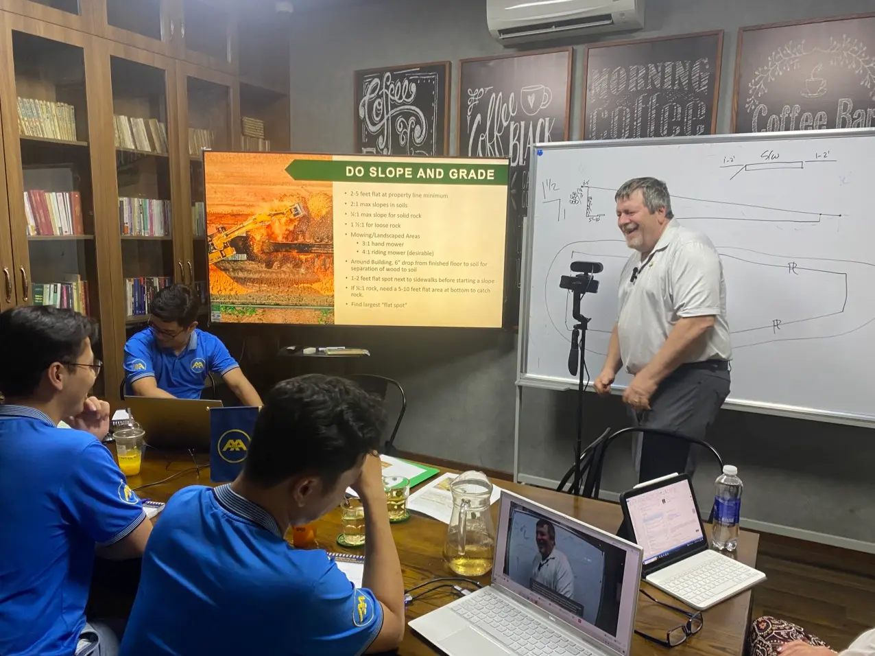 Technical knowledge-sharing session in Vietnam in 2025